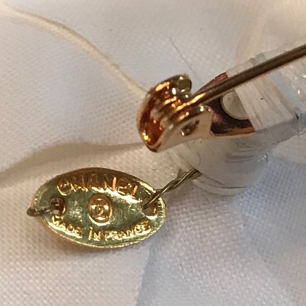 💯%Authentic CHANEL Camellia flower pin brooch - Picture 3 of 3